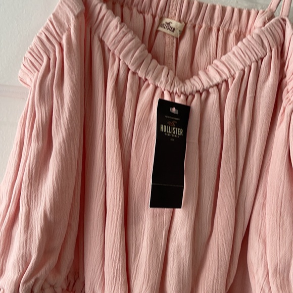 Hollister Crop Top - Picture 2 of 2